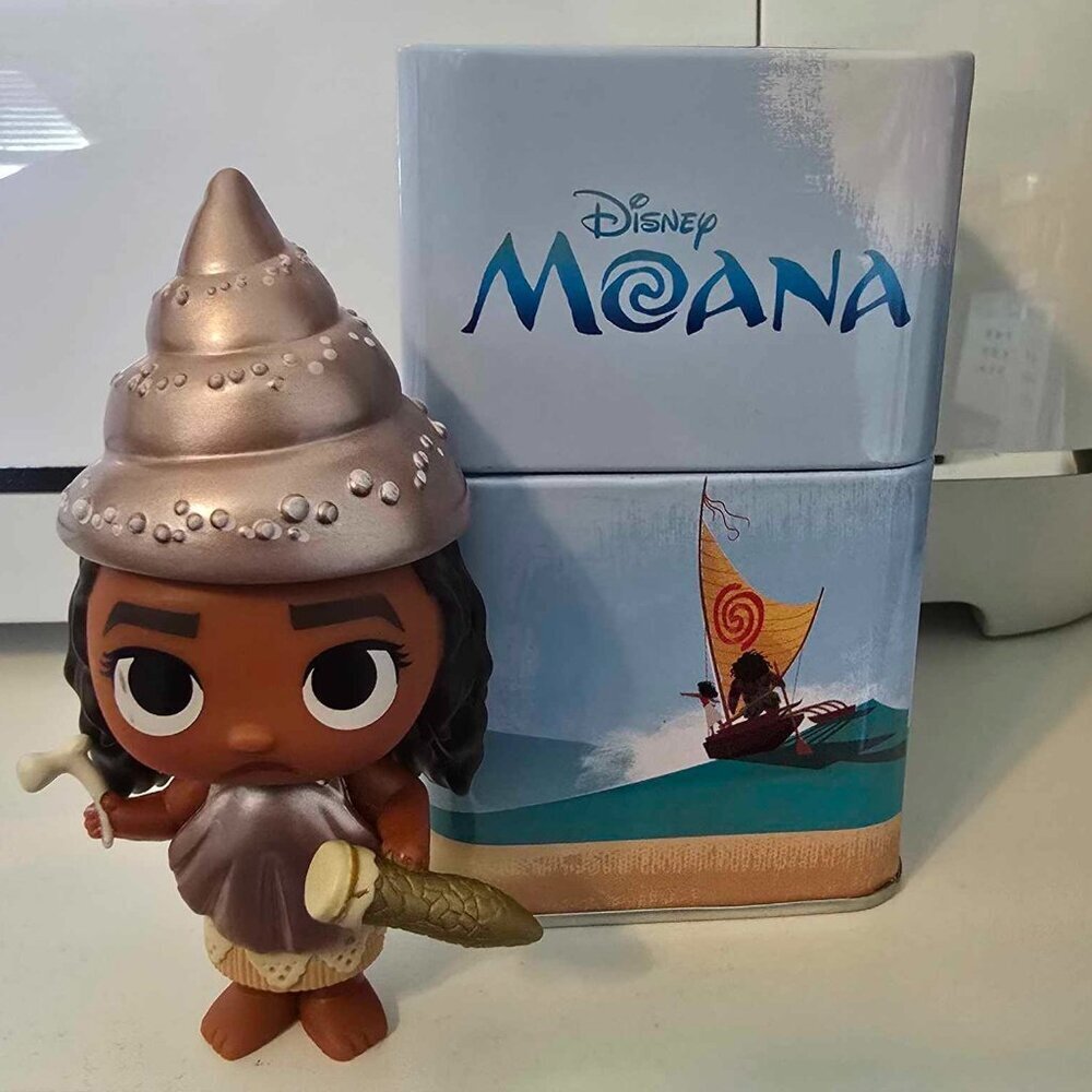 Disney Treasures Exclusive Funko Mini Figures and Tins - Picture 2 of 2